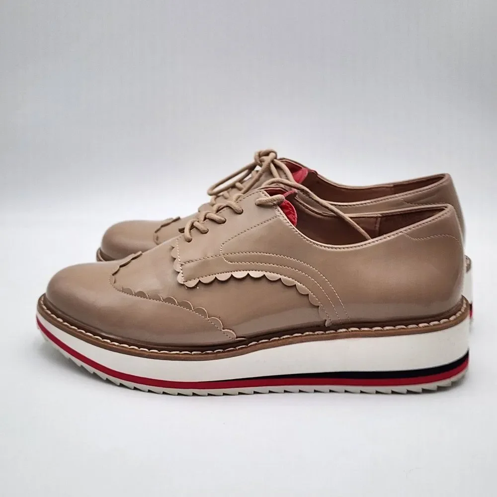 Zara Oxford Shoes Women's 38 / 7.5 Tan Nude Patent Leather  Platform‎ Lace